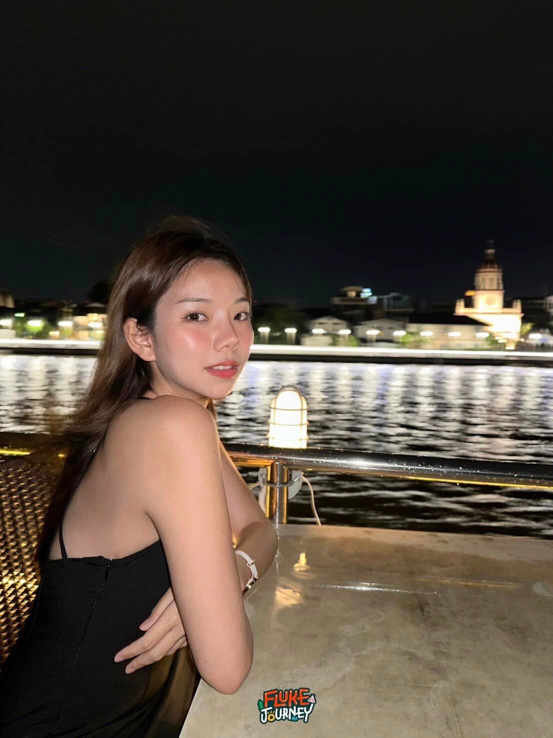 ค่ำคืนแห่งแสงสีและรสชาติ